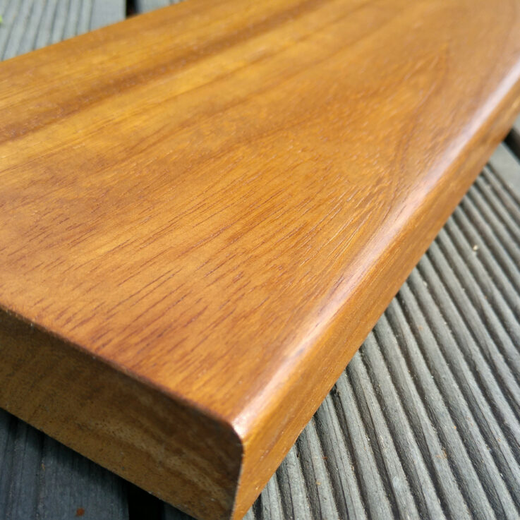 drewno iroko